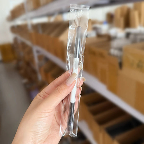 F4 Dual-Ended Foundation Face Brush Double-ended Powder Blush Contour and Eyeshadow Concealer Makeup Brushes NoirKiss