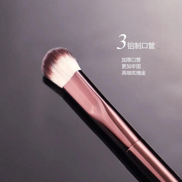 1 piece Angled Concealer Makeup brushes Middle Eyeshadow Make up brush basic Professional Cosmetic tool metal handle NoirKiss